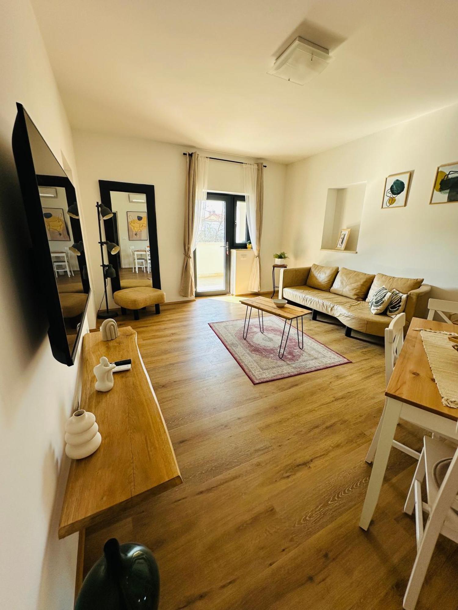Apartman Zagi โรวีน ภายนอก รูปภาพ