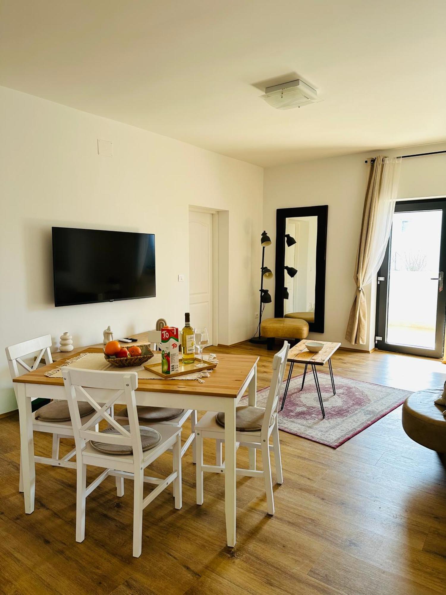 Apartman Zagi โรวีน ภายนอก รูปภาพ